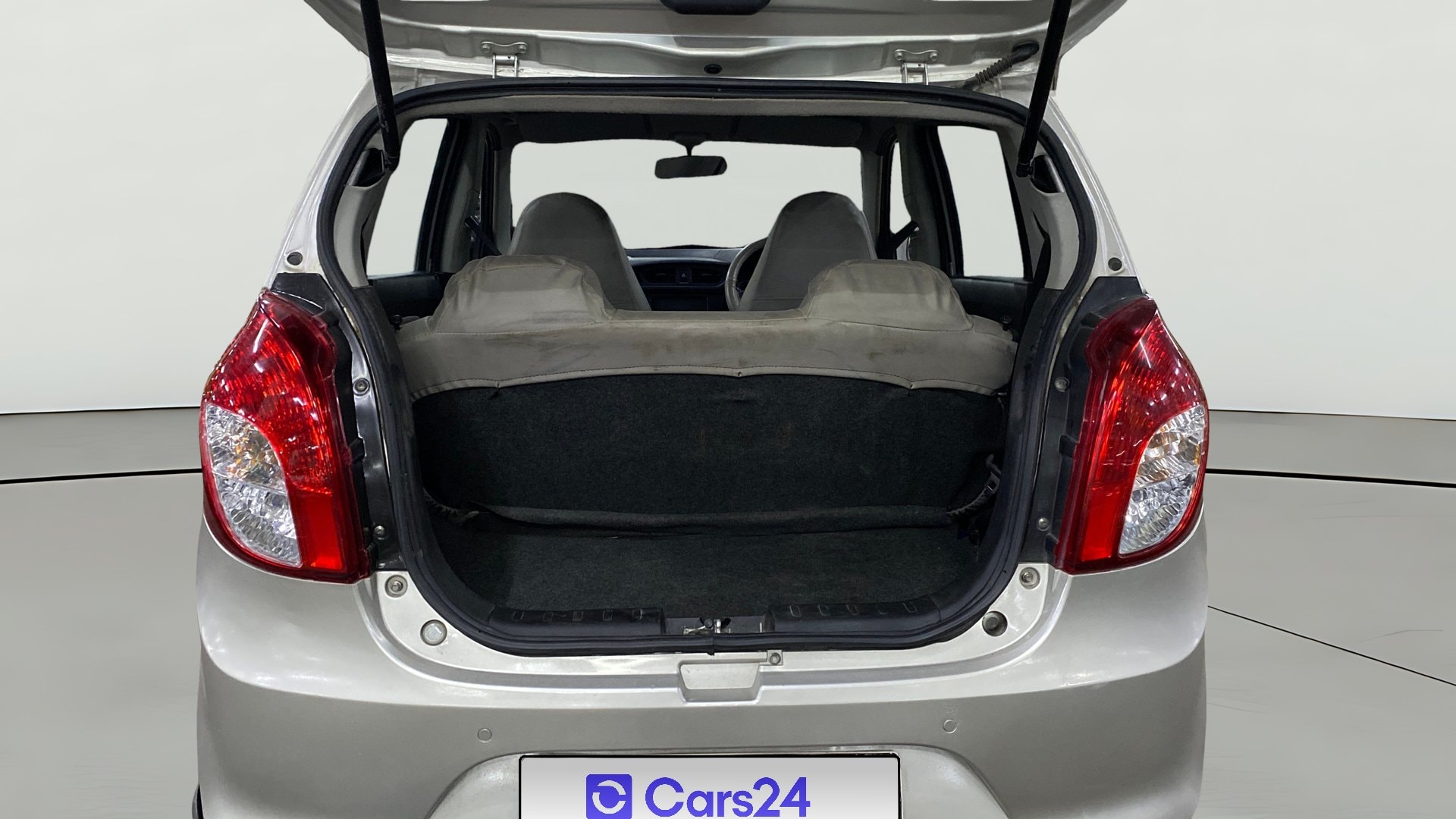 View 2020 Maruti Suzuki 1000 Base Variant Image 37 Used 2020 Maruti Suzuki 1000 Base Variant Image 37