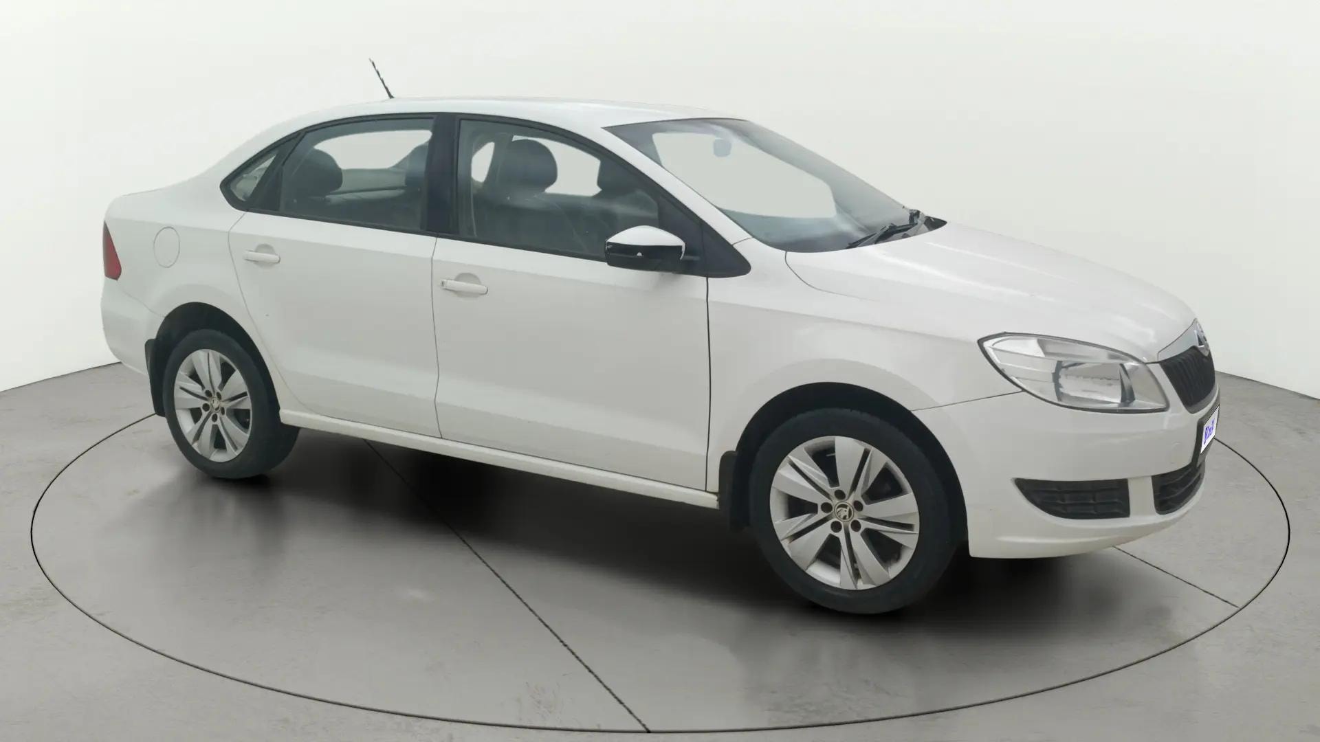 View 2016 Skoda Rapid 1.6 MPI Active Petrol BS IV Image 22 Used 2016 Skoda Rapid 1.6 MPI Active Petrol BS IV Image 22