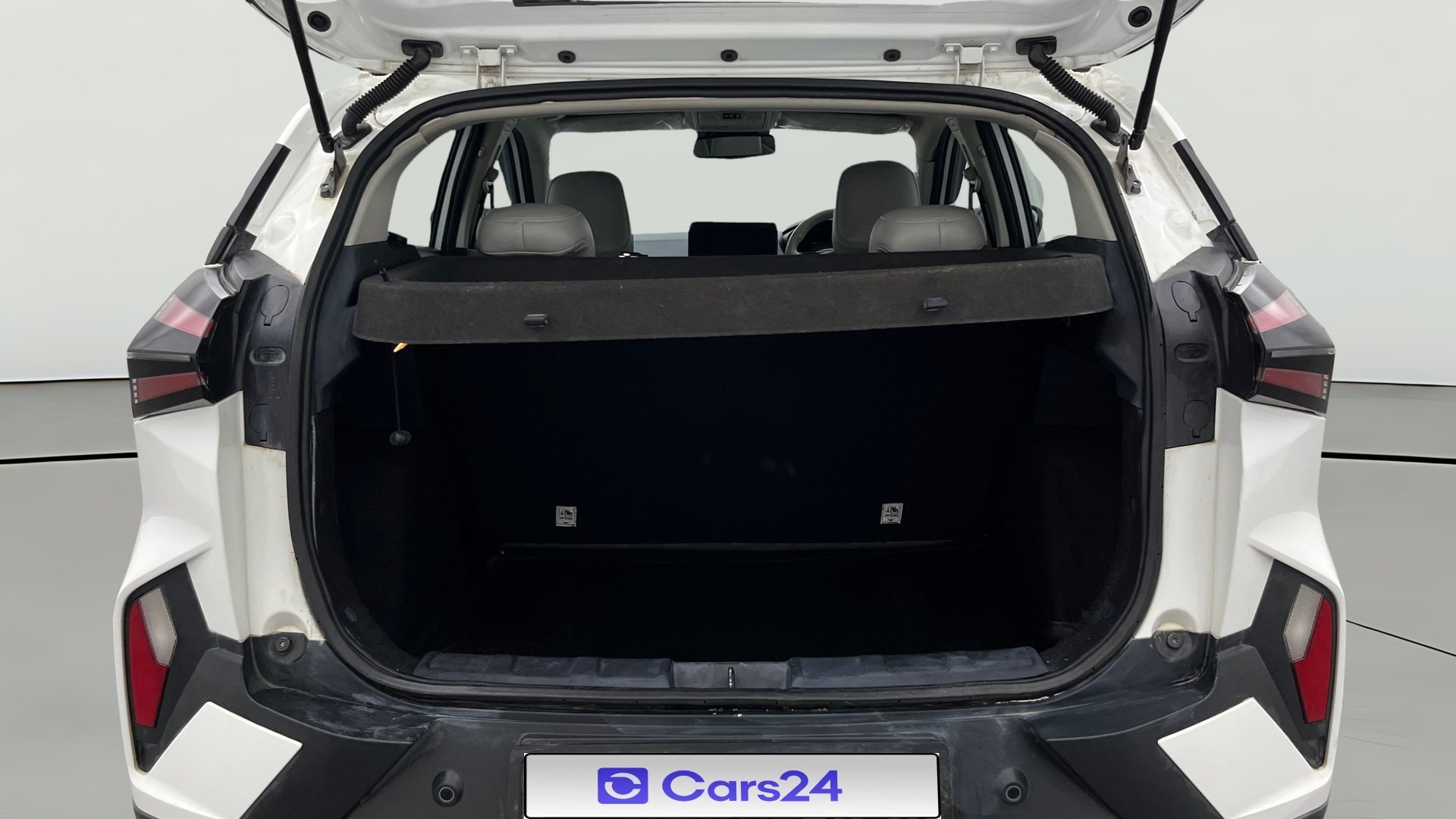 View 2023 Tata Nexon Revotron XE Image 40 Used 2023 Tata Nexon Revotron XE Image 40
