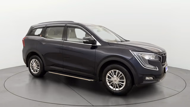 View Mahindra XUV700 Image 14 Used Mahindra XUV700 Image 14