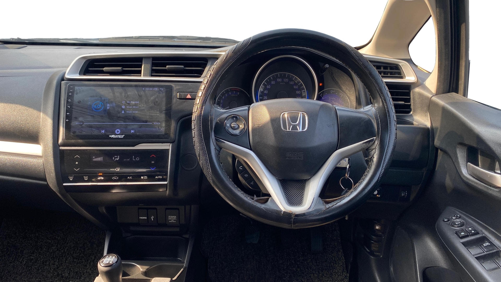 View 2020 Honda WR-V S MT Diesel Edge Edition Image 12 Used 2020 Honda WR-V S MT Diesel Edge Edition Image 12