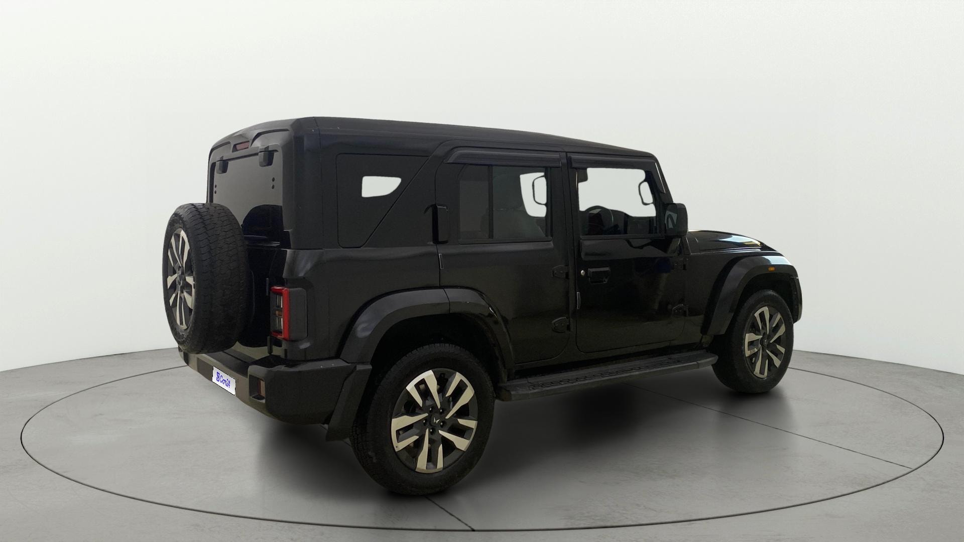 View 2025 Mahindra Thar Roxx AX7L Diesel 2WD AT Image 43 Used 2025 Mahindra Thar Roxx AX7L Diesel 2WD AT Image 43