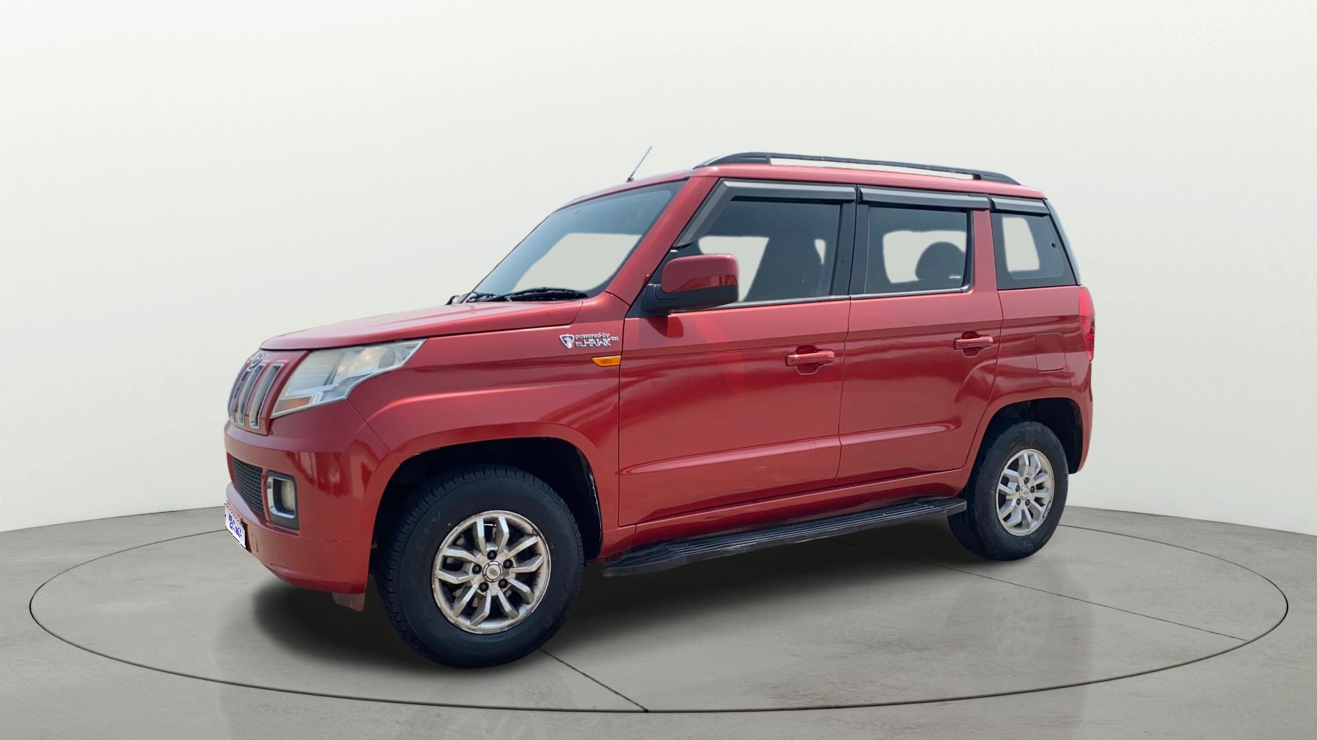 View 2017 Mahindra TUV300 T8 Image 35 Used 2017 Mahindra TUV300 T8 Image 35