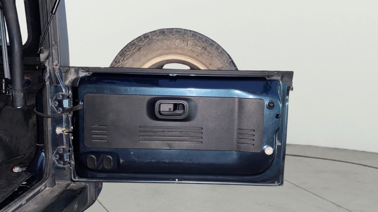 View 2022 Mahindra Thar AX Standard Manual Soft Top 6 Seater Image 15 Used 2022 Mahindra Thar AX Standard Manual Soft Top 6 Seater Image 15