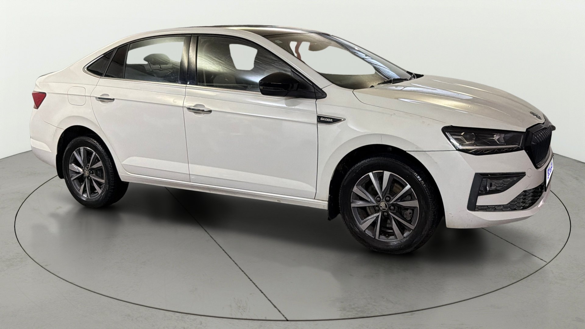 View 2022 Skoda Slavia Style 1.5 TSI DSG Image 39 Used 2022 Skoda Slavia Style 1.5 TSI DSG Image 39