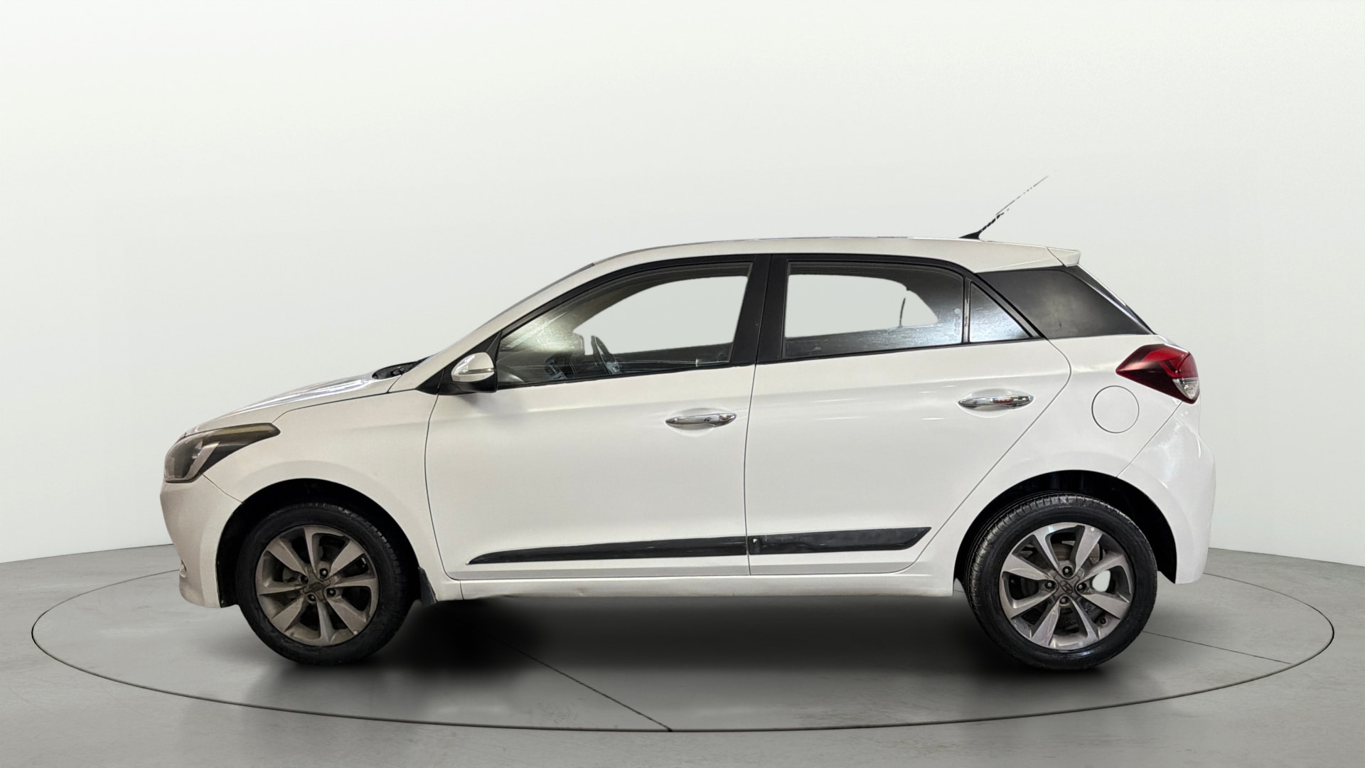 View 2014 Hyundai Elite i20 1.2 Sportz Option Petrol Image 5 Used 2014 Hyundai Elite i20 1.2 Sportz Option Petrol Image 5