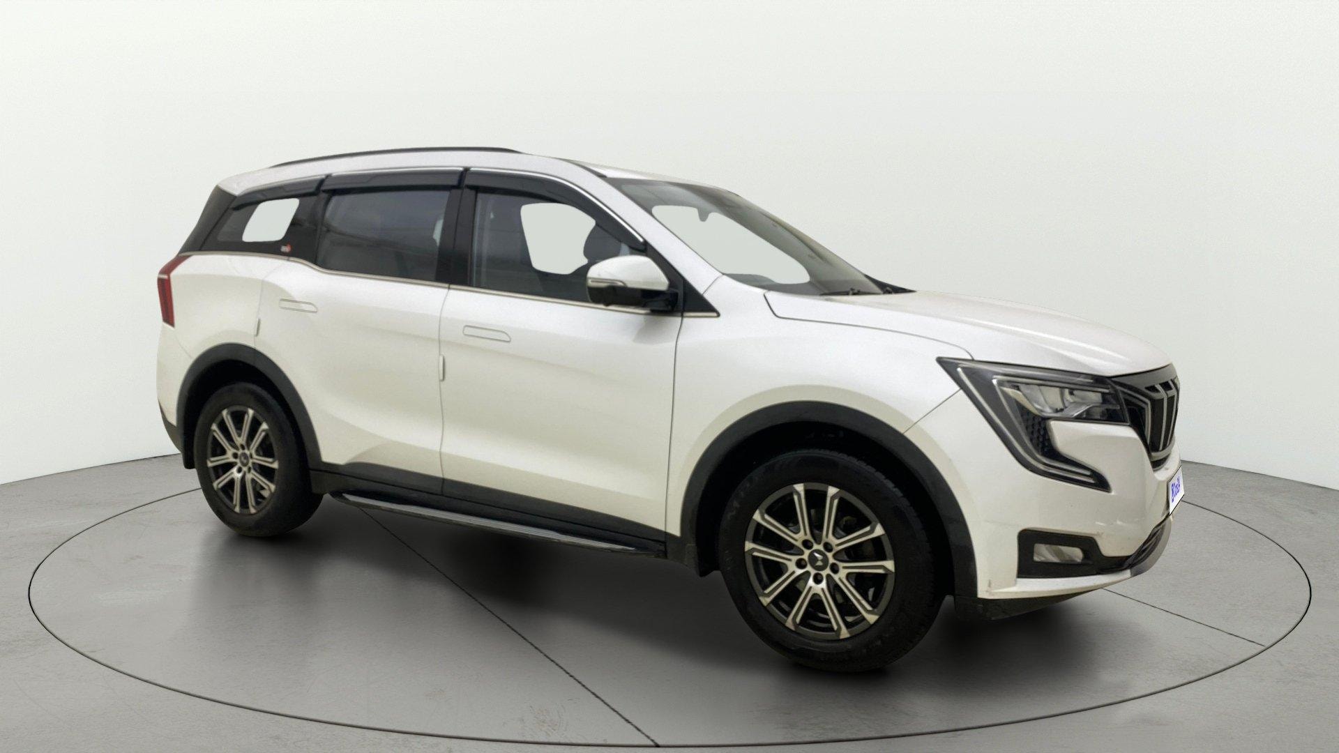 View 2023 Mahindra XUV700 MX Petrol 5 STR Image 24 Used 2023 Mahindra XUV700 MX Petrol 5 STR Image 24