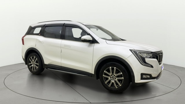 View Mahindra XUV700 Image 24 Used Mahindra XUV700 Image 24