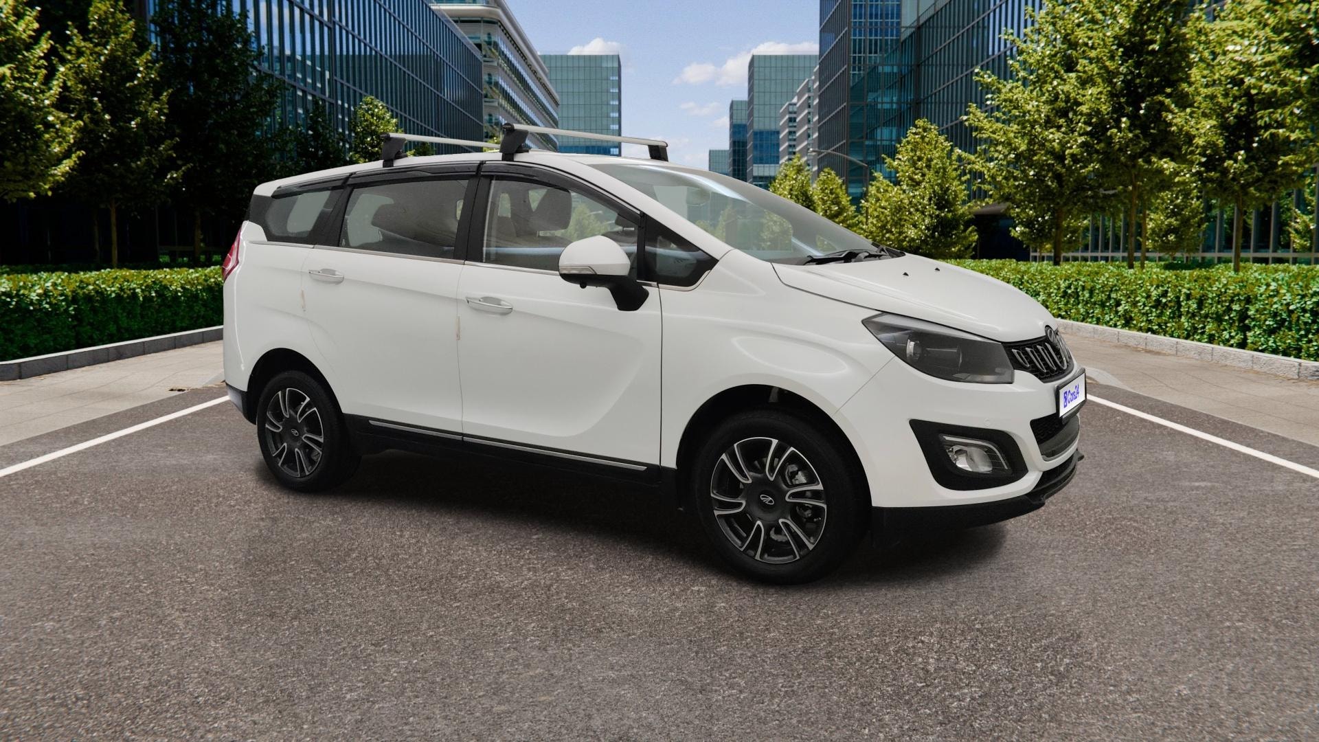 View 2025 Mahindra Marazzo M6 Plus 8-Seater Image 22 Used 2025 Mahindra Marazzo M6 Plus 8-Seater Image 22