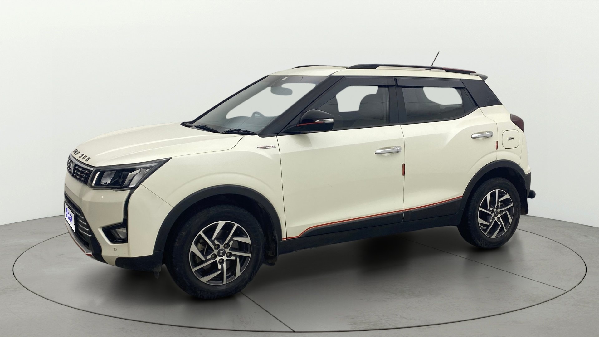 Used 2023 Mahindra XUV300 Used 2023 Mahindra XUV300