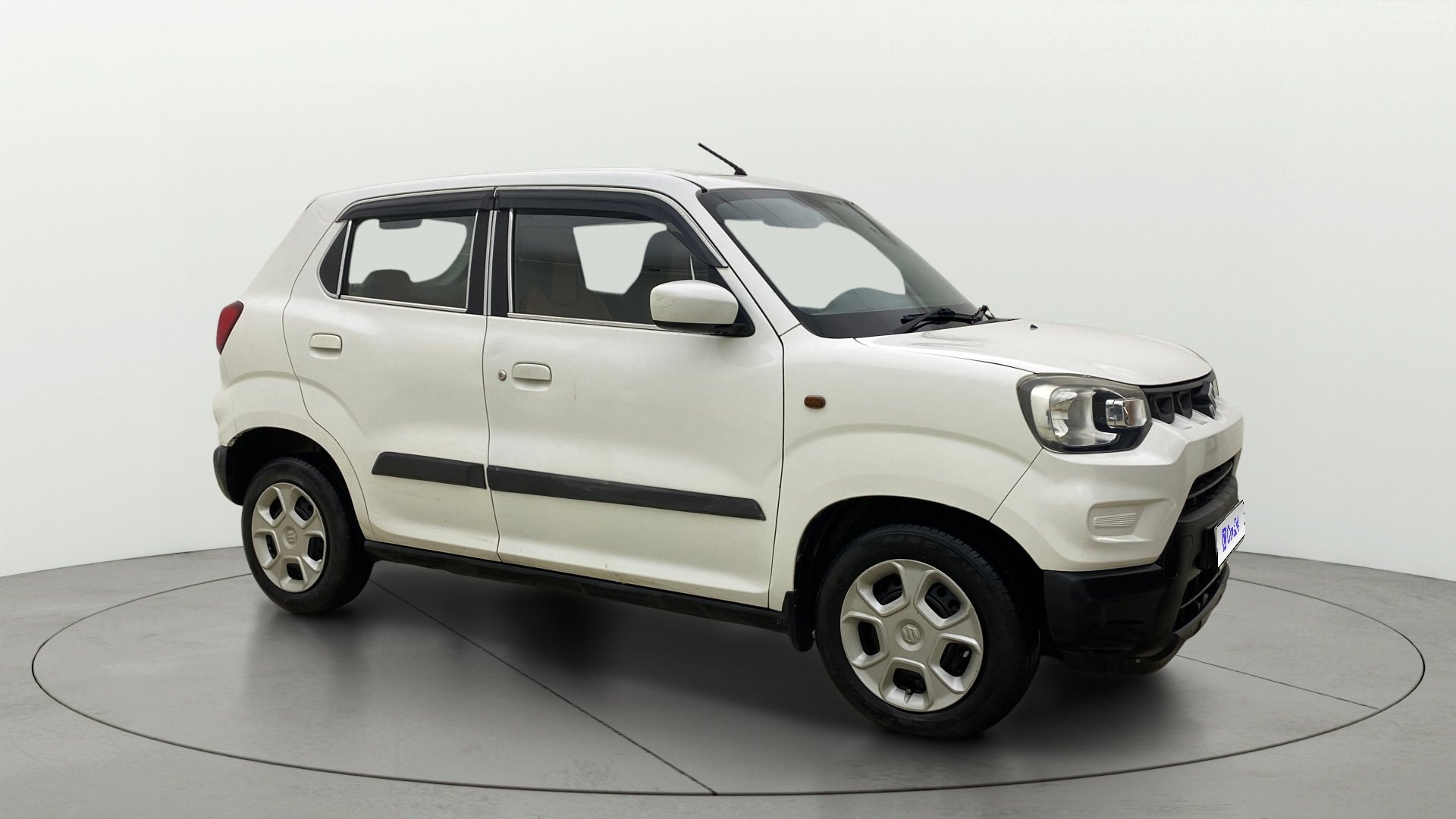 View 2021 Maruti Suzuki 1000 Base Variant Image 35 Used 2021 Maruti Suzuki 1000 Base Variant Image 35