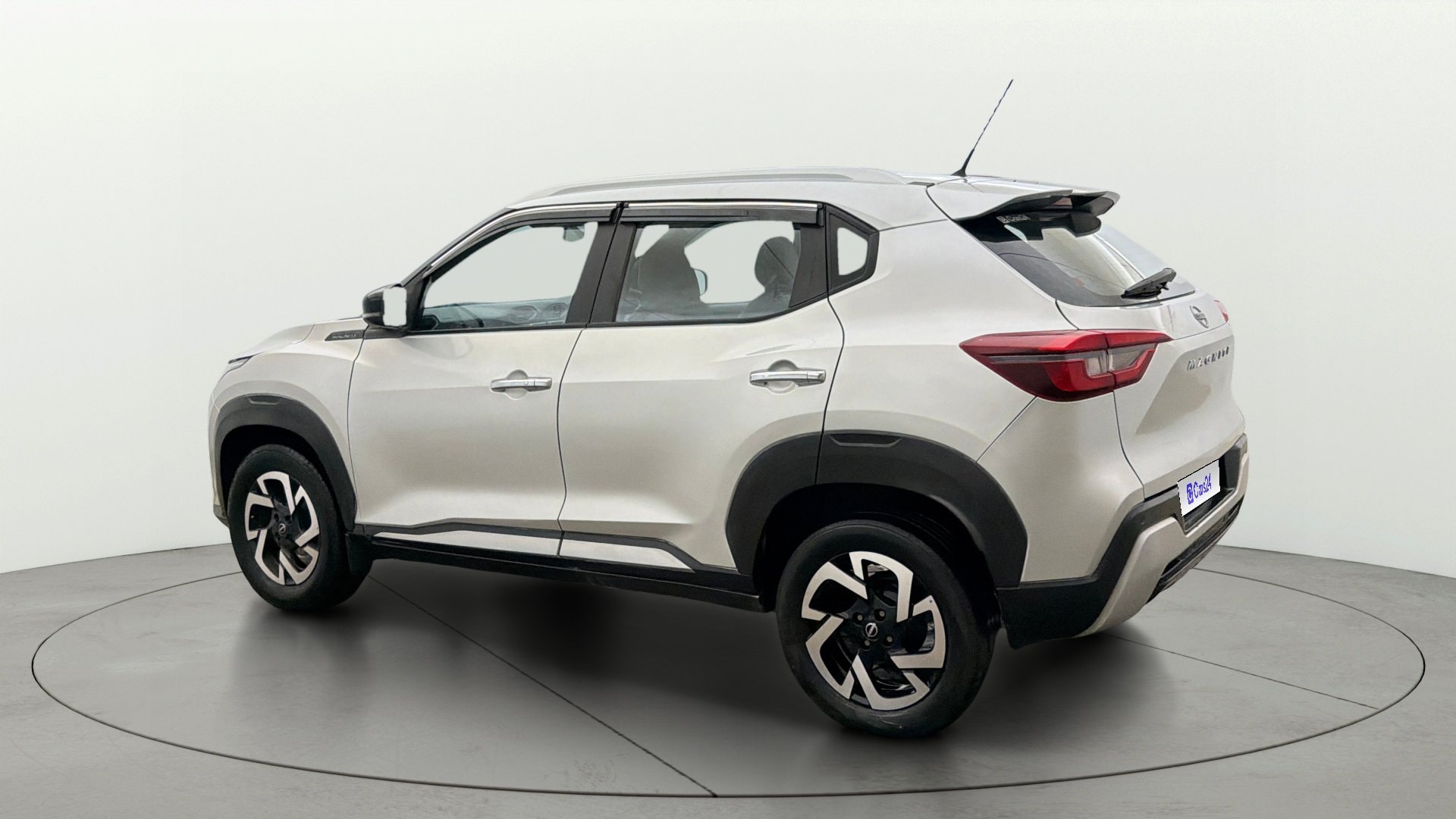 View 2021 Nissan Magnite XV Image 2 Used 2021 Nissan Magnite XV Image 2