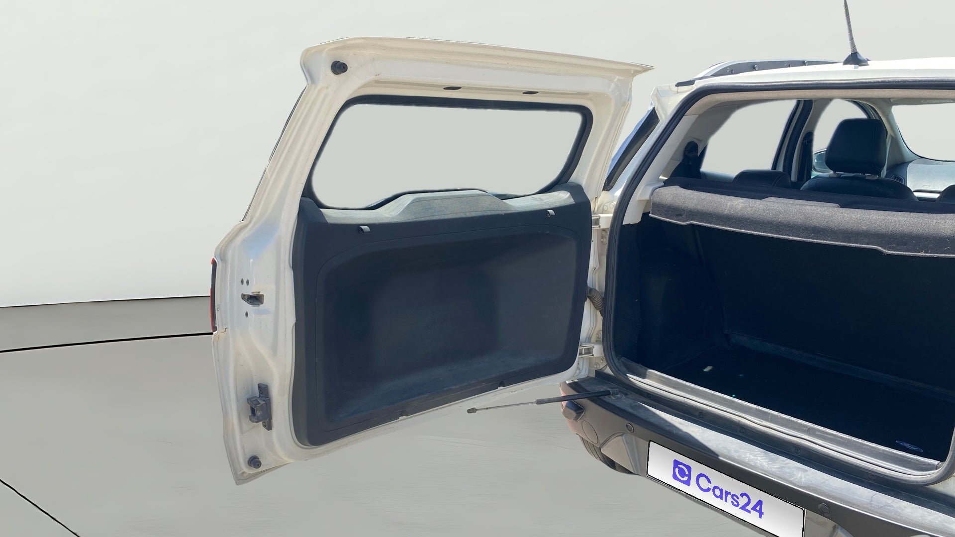 View 2021 Ford EcoSport 1.5 TDCi Diesel Ambiente BS IV Image 16 Used 2021 Ford EcoSport 1.5 TDCi Diesel Ambiente BS IV Image 16