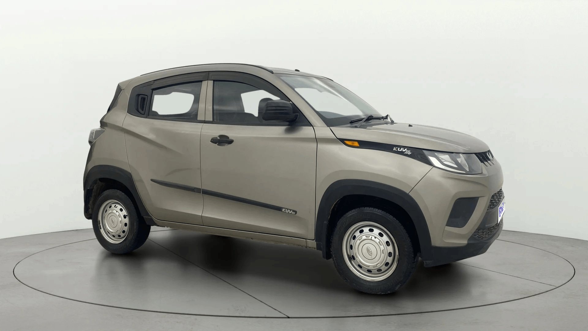 Used 2018 Mahindra KUV100 Used 2018 Mahindra KUV100