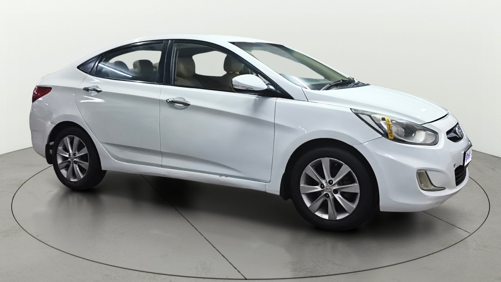 View 2013 Hyundai Fluidic Verna 1.6 VTVT SX Image 37 Used 2013 Hyundai Fluidic Verna 1.6 VTVT SX Image 37