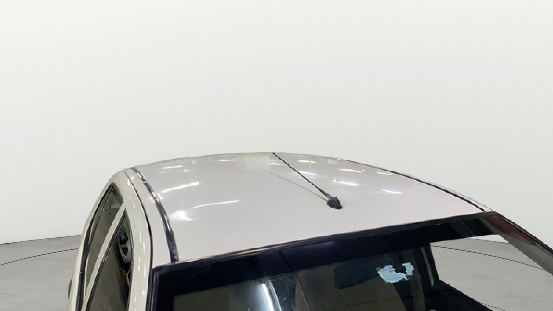 View 2015 Tata Aria Pleasure 4x2 BS4 Image 4 Used 2015 Tata Aria Pleasure 4x2 BS4 Image 4