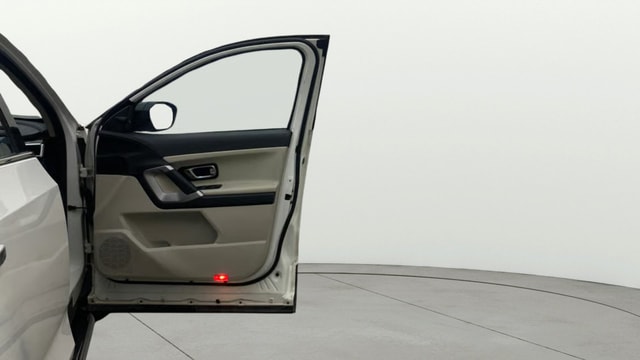 View Tata Safari Image 49 Used Tata Safari Image 49