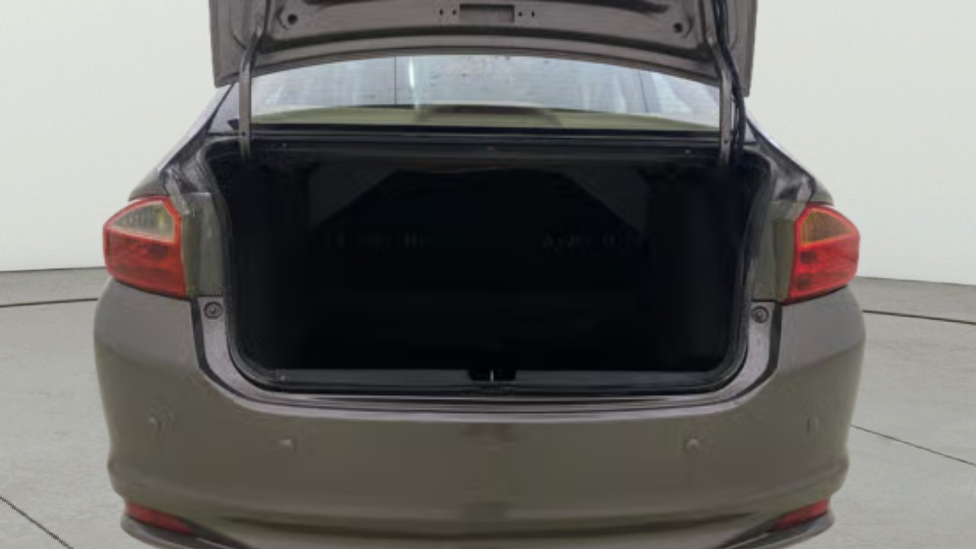 View 2015 Honda City ZX MT Diesel Anniversary Edition Image 37 Used 2015 Honda City ZX MT Diesel Anniversary Edition Image 37