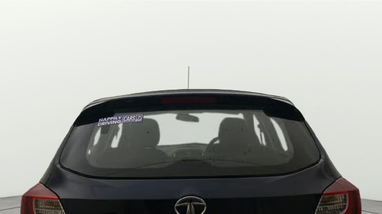 View 2022 Tata Tiago Revotorq XB Image 5 Used 2022 Tata Tiago Revotorq XB Image 5