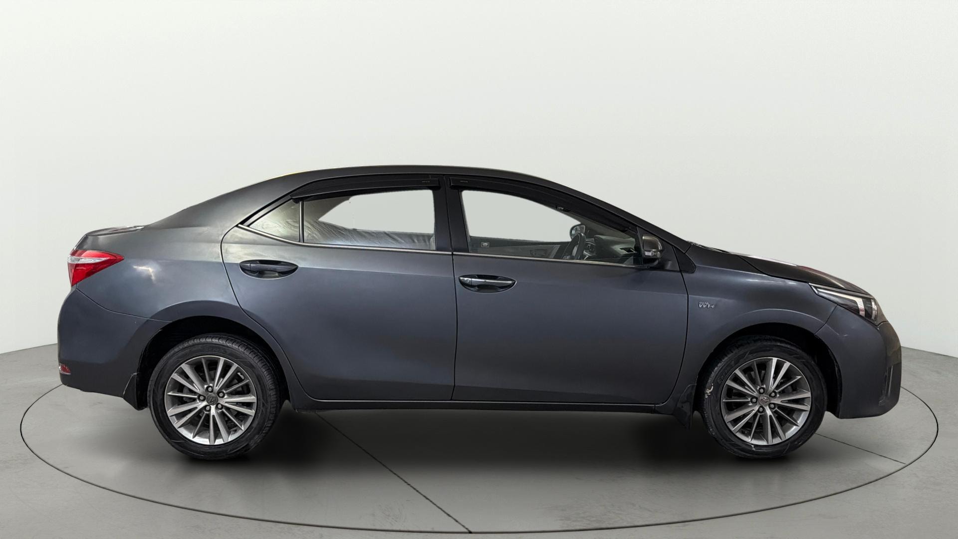 View 2014 Toyota Corolla Altis 1.8 VL AT Image 9 Used 2014 Toyota Corolla Altis 1.8 VL AT Image 9