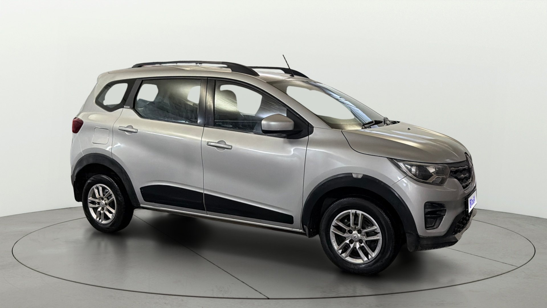 View 2019 Renault Triber RXT Image 36 Used 2019 Renault Triber RXT Image 36