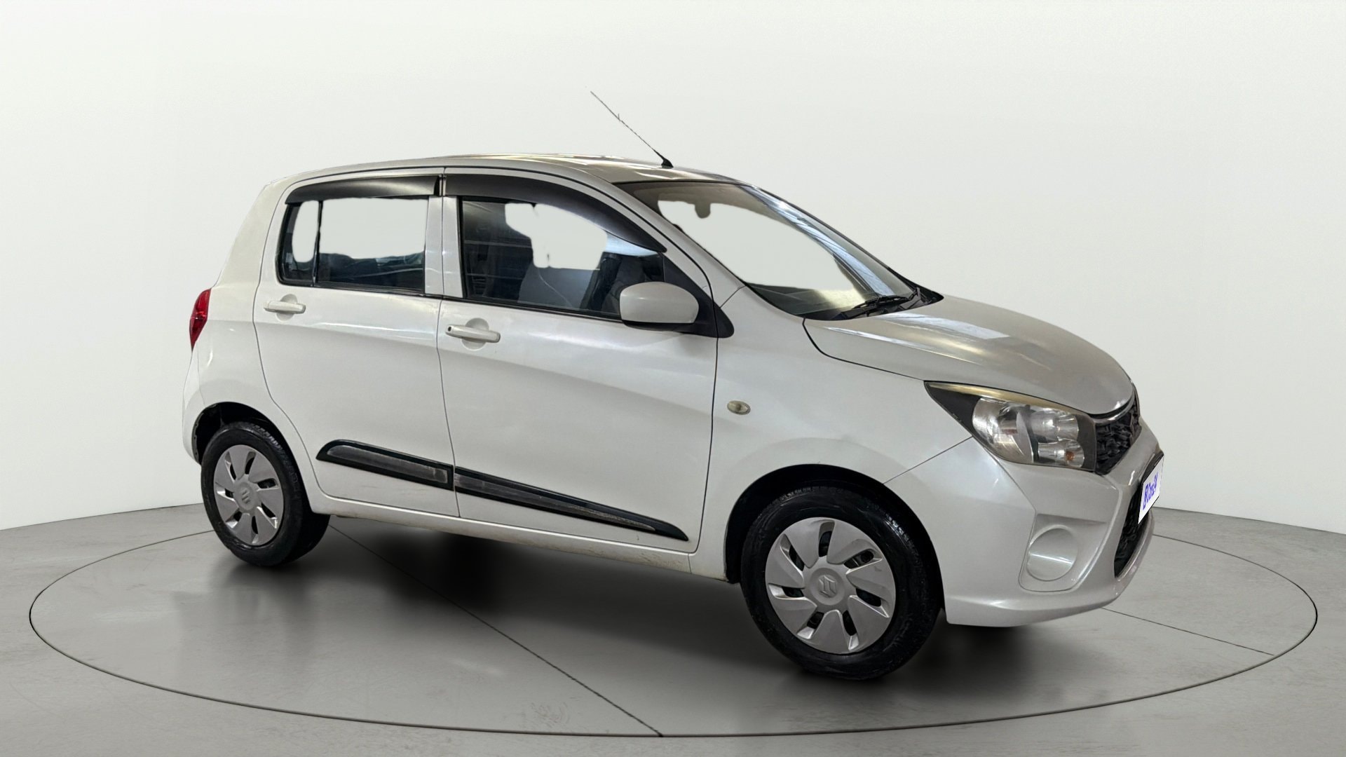 View 2018 Maruti Suzuki 1000 Base Variant Image 21 Used 2018 Maruti Suzuki 1000 Base Variant Image 21