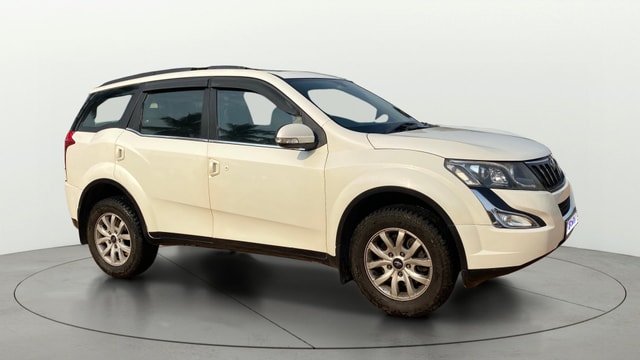 View Mahindra XUV500 Image 24 Used Mahindra XUV500 Image 24