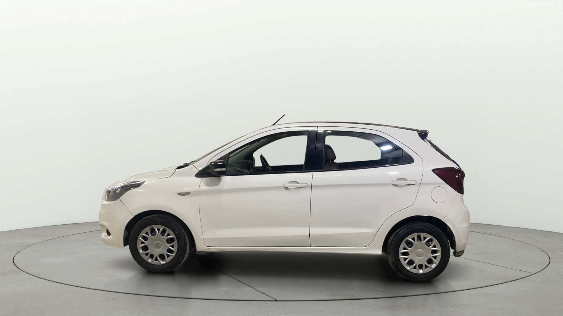 View 2016 Ford Figo Aspire 1.2P Ambiente MT BS IV Image 5 Used 2016 Ford Figo Aspire 1.2P Ambiente MT BS IV Image 5