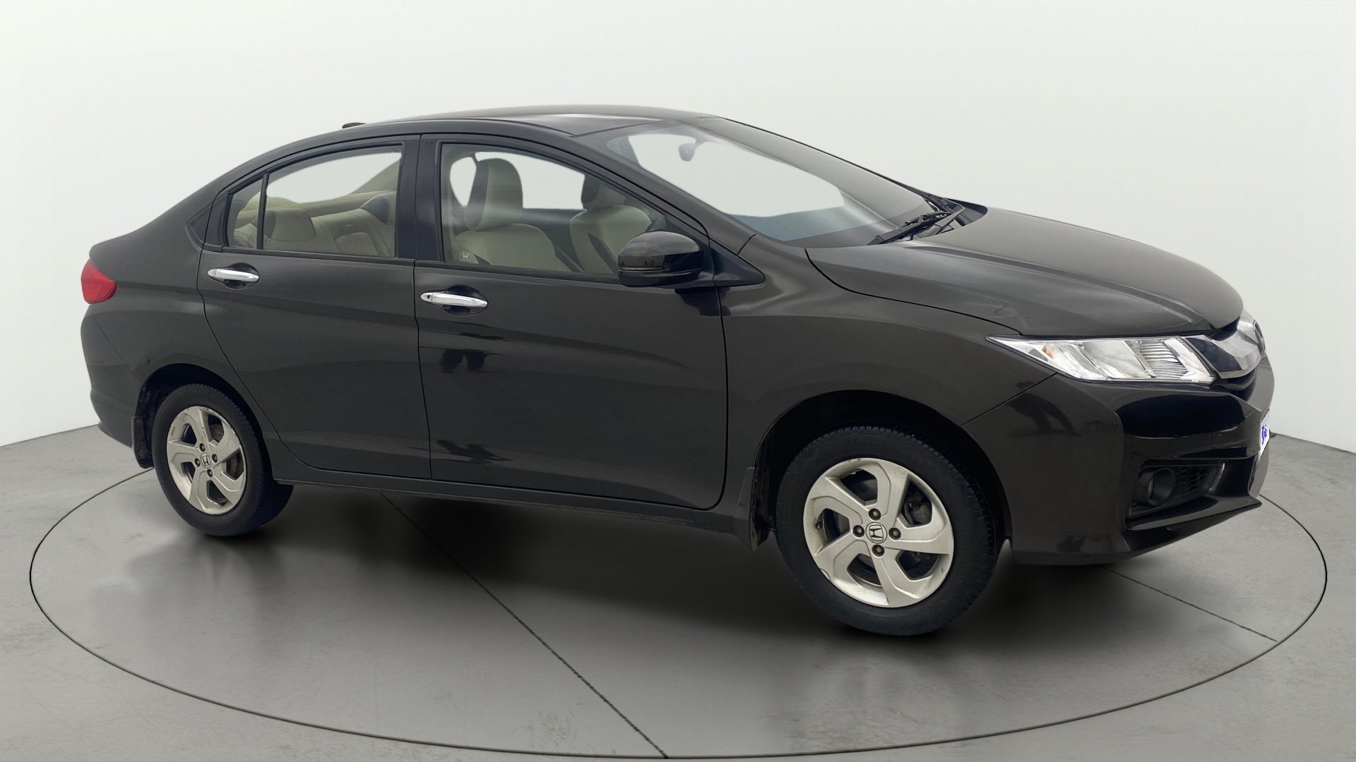 View 2015 Honda City ZX MT Diesel Anniversary Edition Image 22 Used 2015 Honda City ZX MT Diesel Anniversary Edition Image 22
