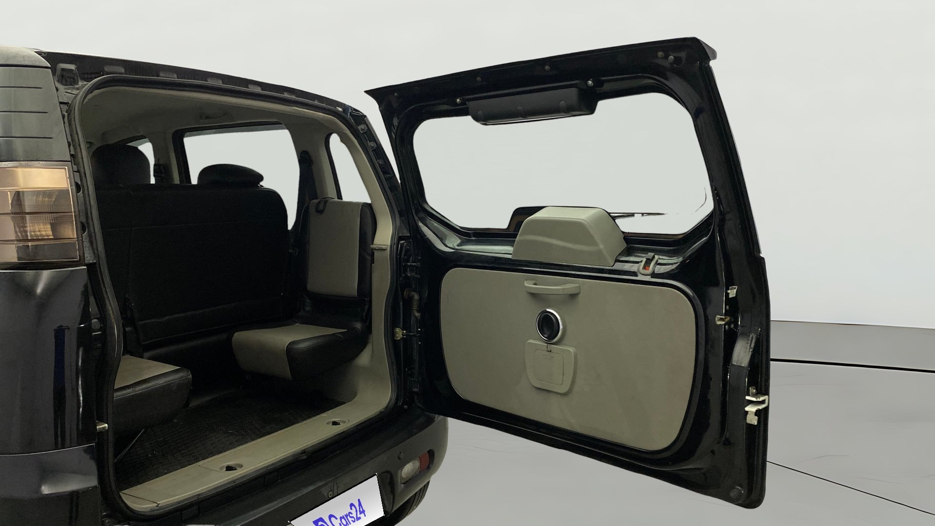 Used 2016 Mahindra NuvoSport Used 2016 Mahindra NuvoSport