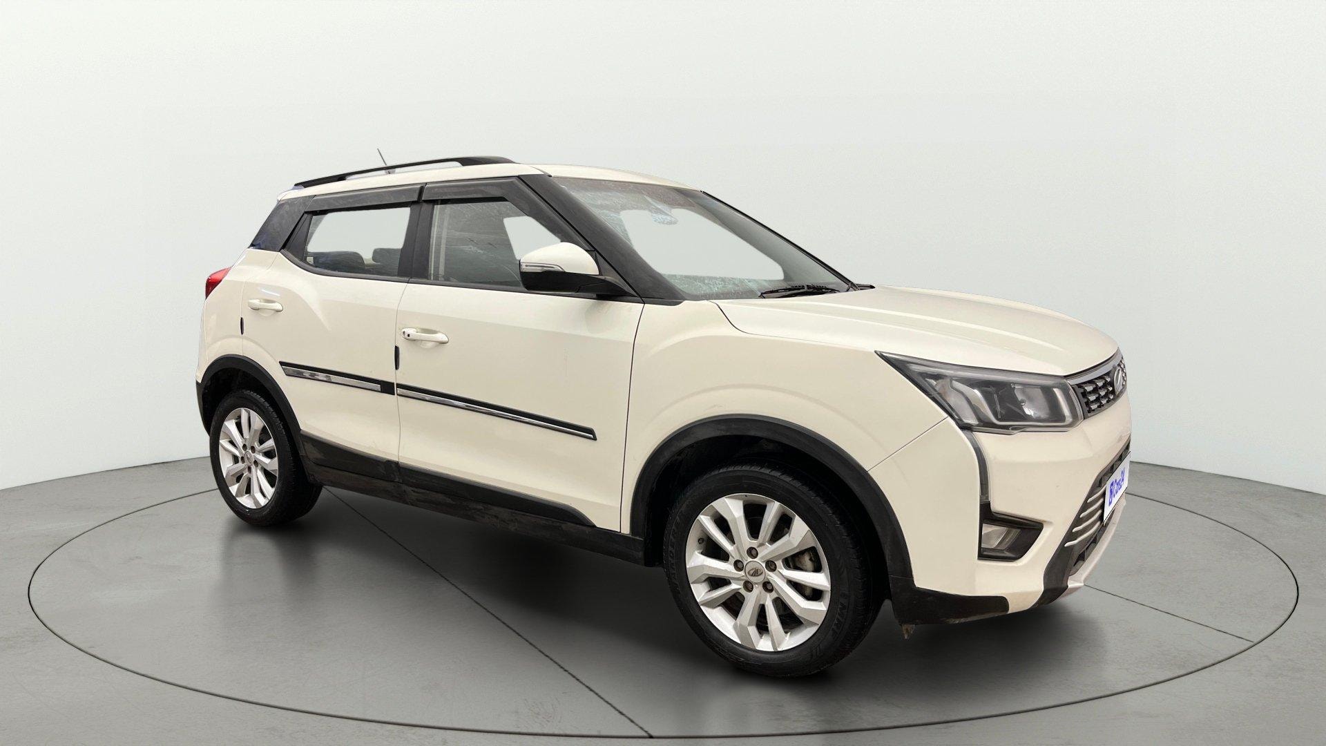 View 2021 Mahindra XUV300 W4 Petrol BS IV Image 22 Used 2021 Mahindra XUV300 W4 Petrol BS IV Image 22