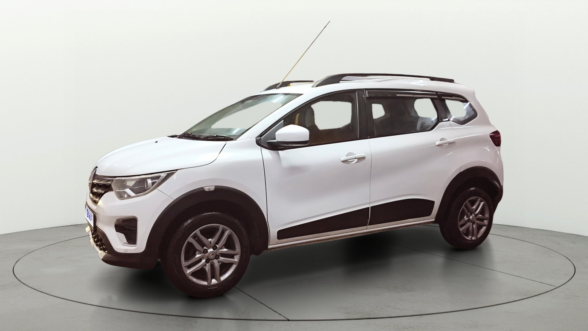 View 2021 Renault Triber RXZ Image 37 Used 2021 Renault Triber RXZ Image 37