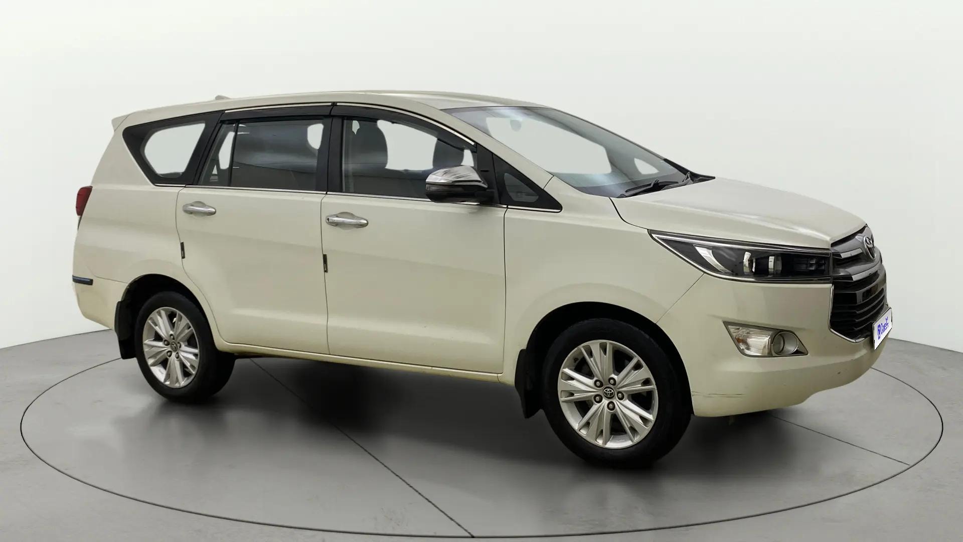 View 2018 Toyota Innova Crysta 2.8 ZX AT 7-Seater Image 23 Used 2018 Toyota Innova Crysta 2.8 ZX AT 7-Seater Image 23