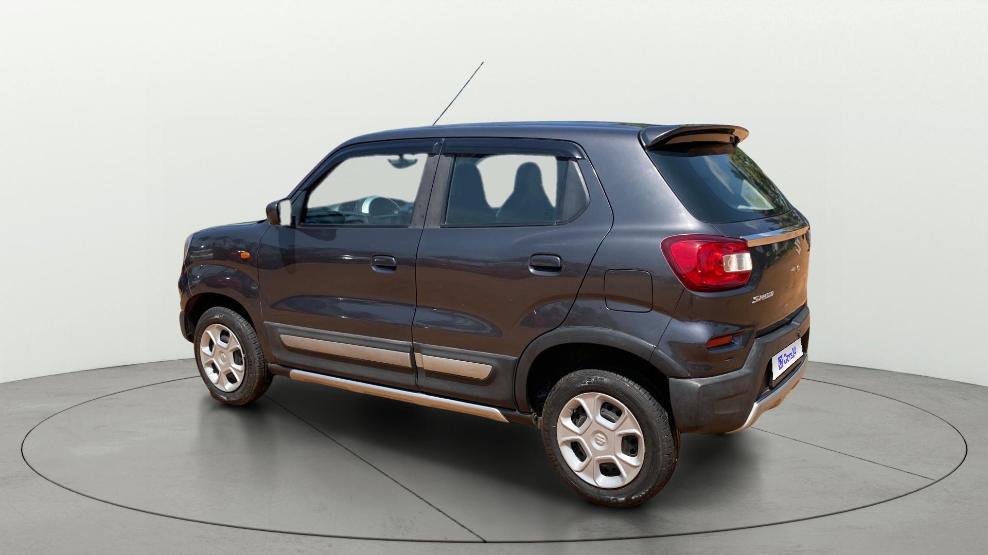View 2024 Maruti Suzuki 1000 Base Variant Image 2 Used 2024 Maruti Suzuki 1000 Base Variant Image 2