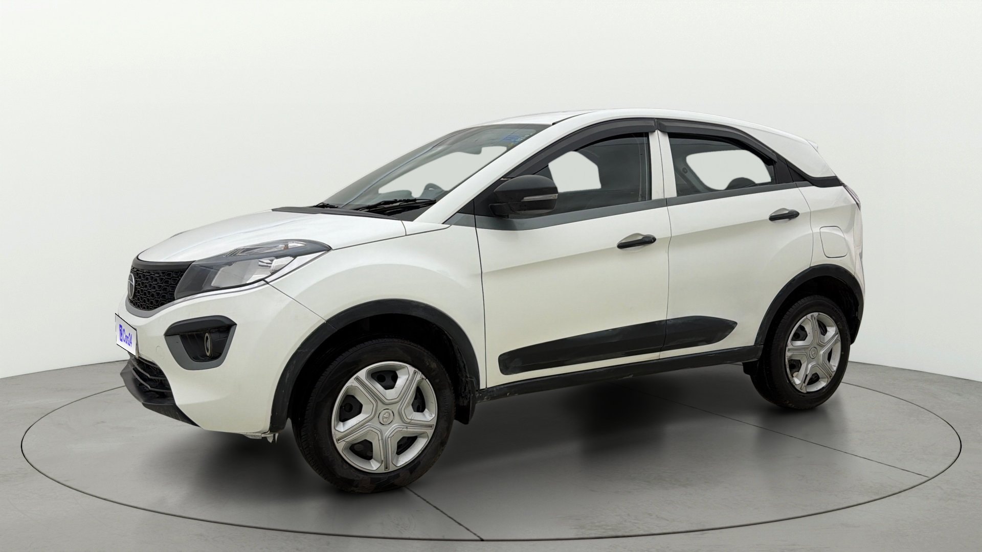 View 2018 Tata Nexon Revotron XE Image 34 Used 2018 Tata Nexon Revotron XE Image 34