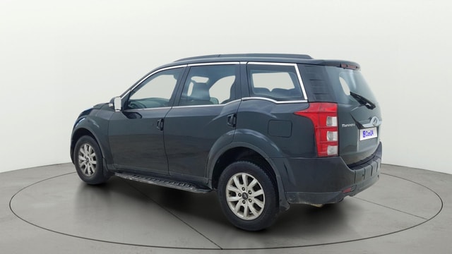 View Mahindra XUV500 Image 2 Used Mahindra XUV500 Image 2