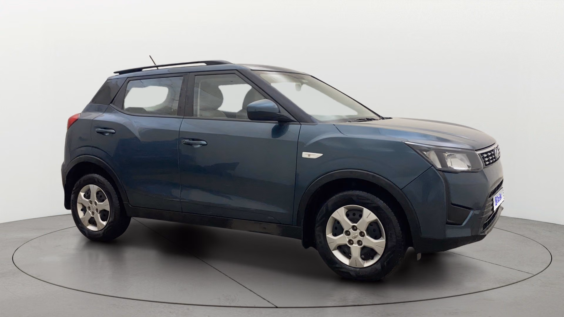 Used 2022 Mahindra XUV300 Used 2022 Mahindra XUV300