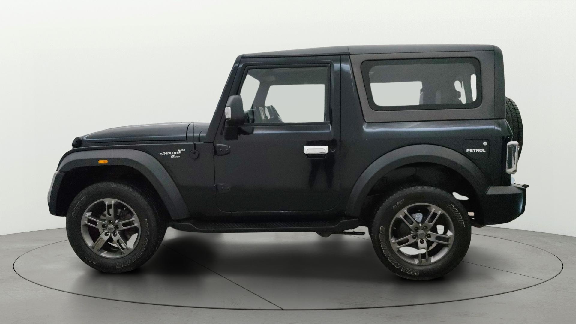 View 2021 Mahindra Thar AX Standard Manual Soft Top 6 Seater Image 5 Used 2021 Mahindra Thar AX Standard Manual Soft Top 6 Seater Image 5