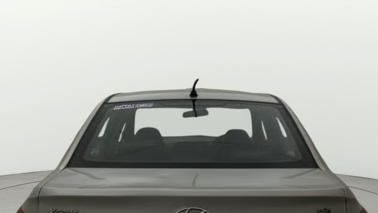 View 2016 Hyundai Xcent S Diesel Image 4 Used 2016 Hyundai Xcent S Diesel Image 4