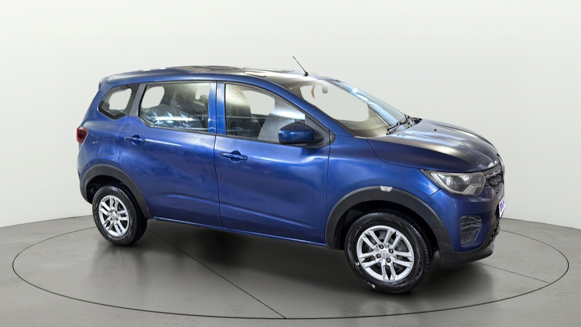 View 2021 Renault Triber RXE Image 23 Used 2021 Renault Triber RXE Image 23
