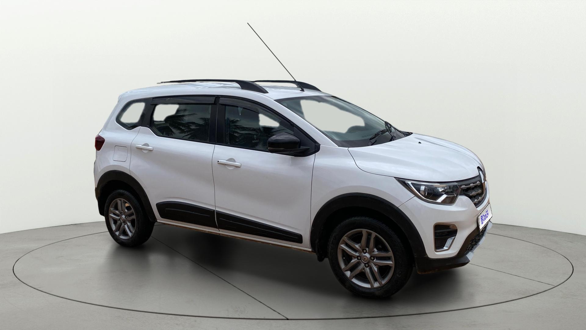 View 2021 Renault Triber RXZ Image 21 Used 2021 Renault Triber RXZ Image 21