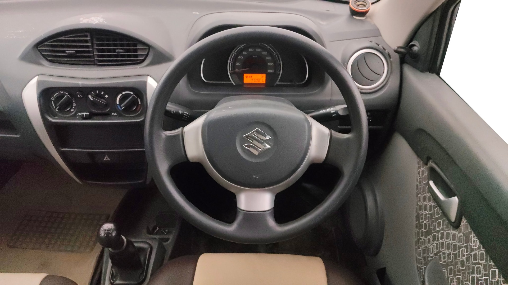 View 2018 Maruti Suzuki Alto 800 LX Image 20 Used 2018 Maruti Suzuki Alto 800 LX Image 20