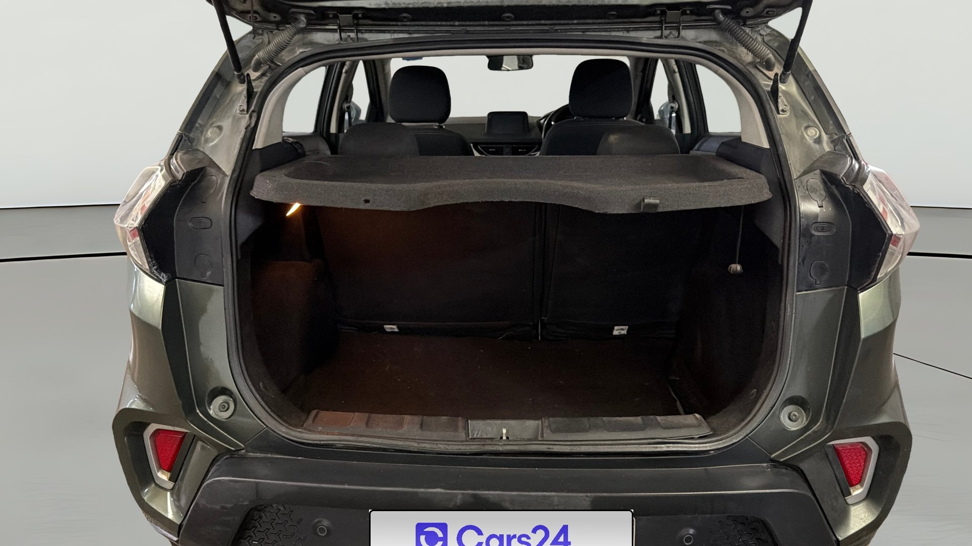 View 2021 Tata Nexon Revotron XE Image 37 Used 2021 Tata Nexon Revotron XE Image 37