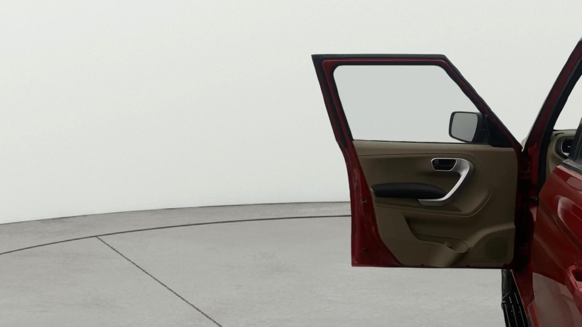 View 2019 Mahindra TUV300 T10 100HP Dual Tone Image 31 Used 2019 Mahindra TUV300 T10 100HP Dual Tone Image 31