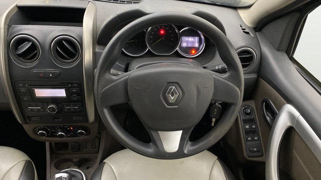 View Renault Duster Image 20 Used Renault Duster Image 20