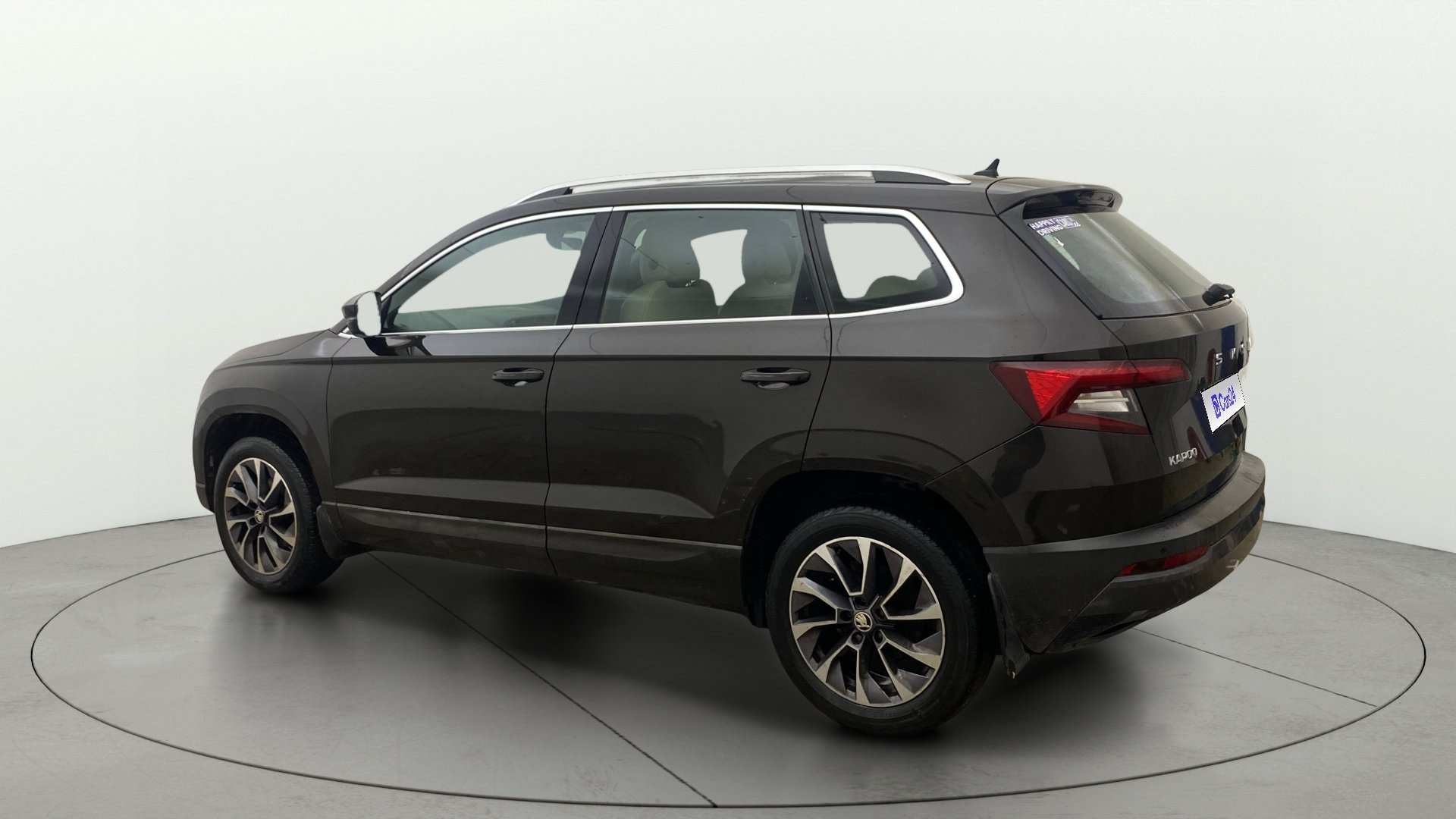 View 2021 Skoda Karoq Style AT Image 2 Used 2021 Skoda Karoq Style AT Image 2
