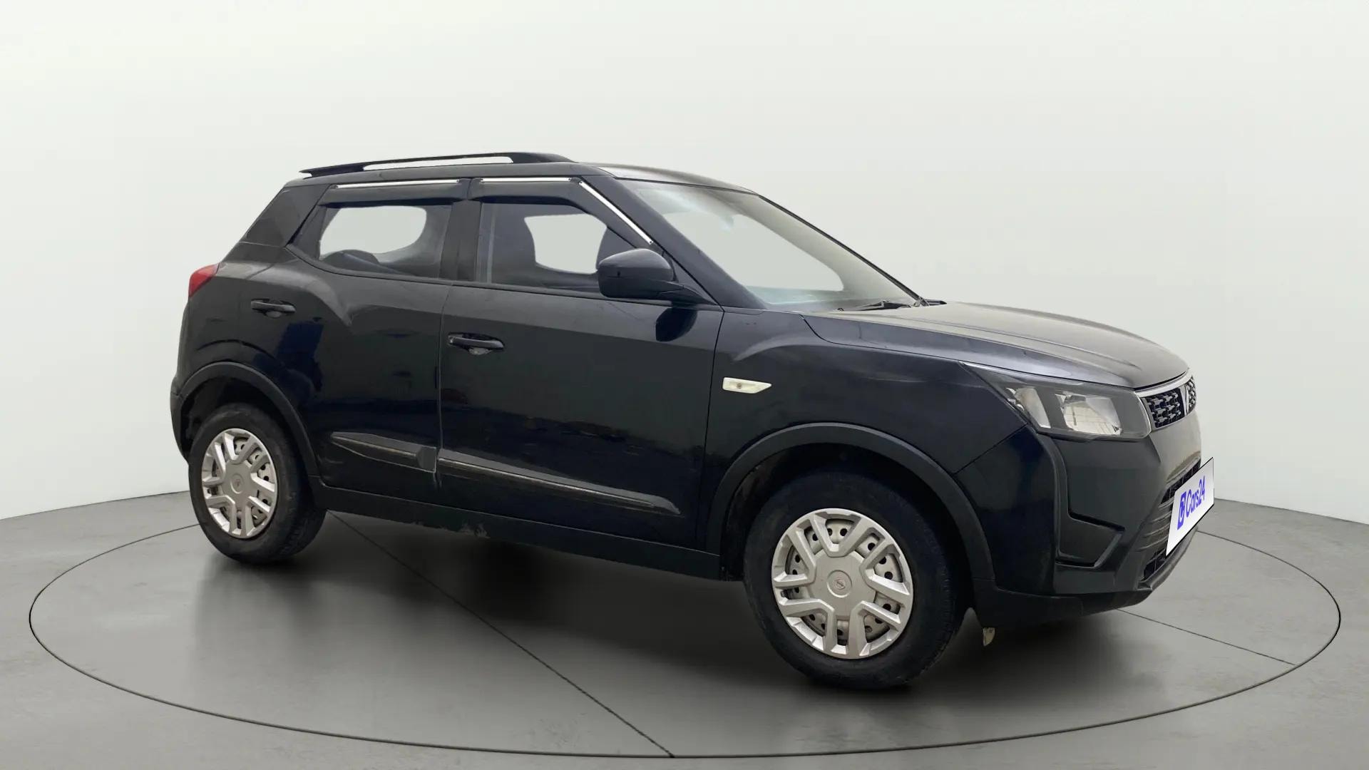 View 2024 Mahindra XUV300 W4 Petrol BS IV Image 21 Used 2024 Mahindra XUV300 W4 Petrol BS IV Image 21