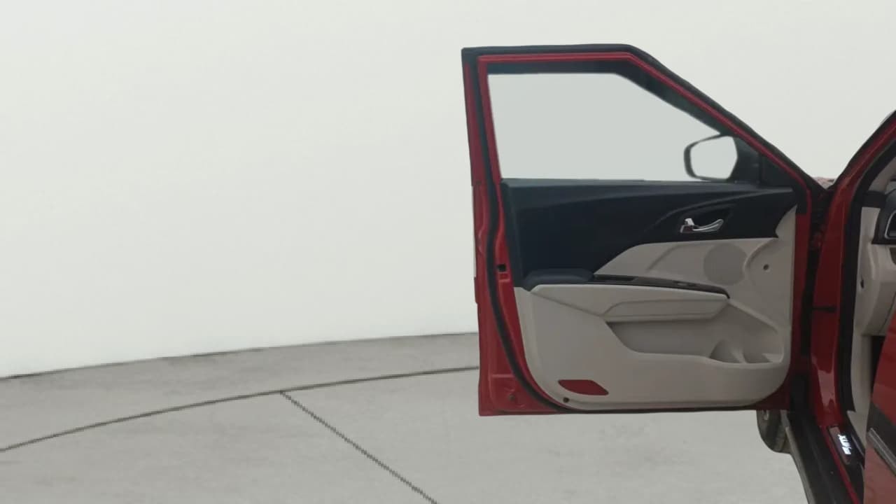 Used 2022 Mahindra XUV300 Used 2022 Mahindra XUV300
