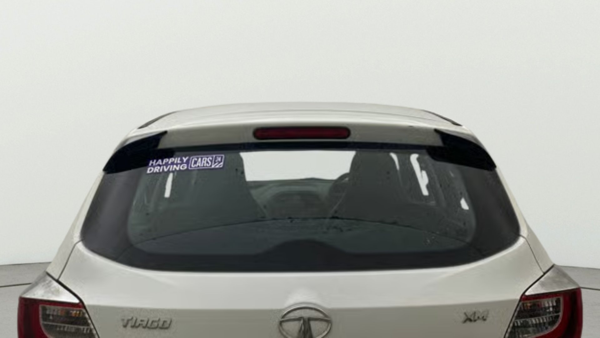 View 2019 Tata Tiago Revotorq XB Image 4 Used 2019 Tata Tiago Revotorq XB Image 4