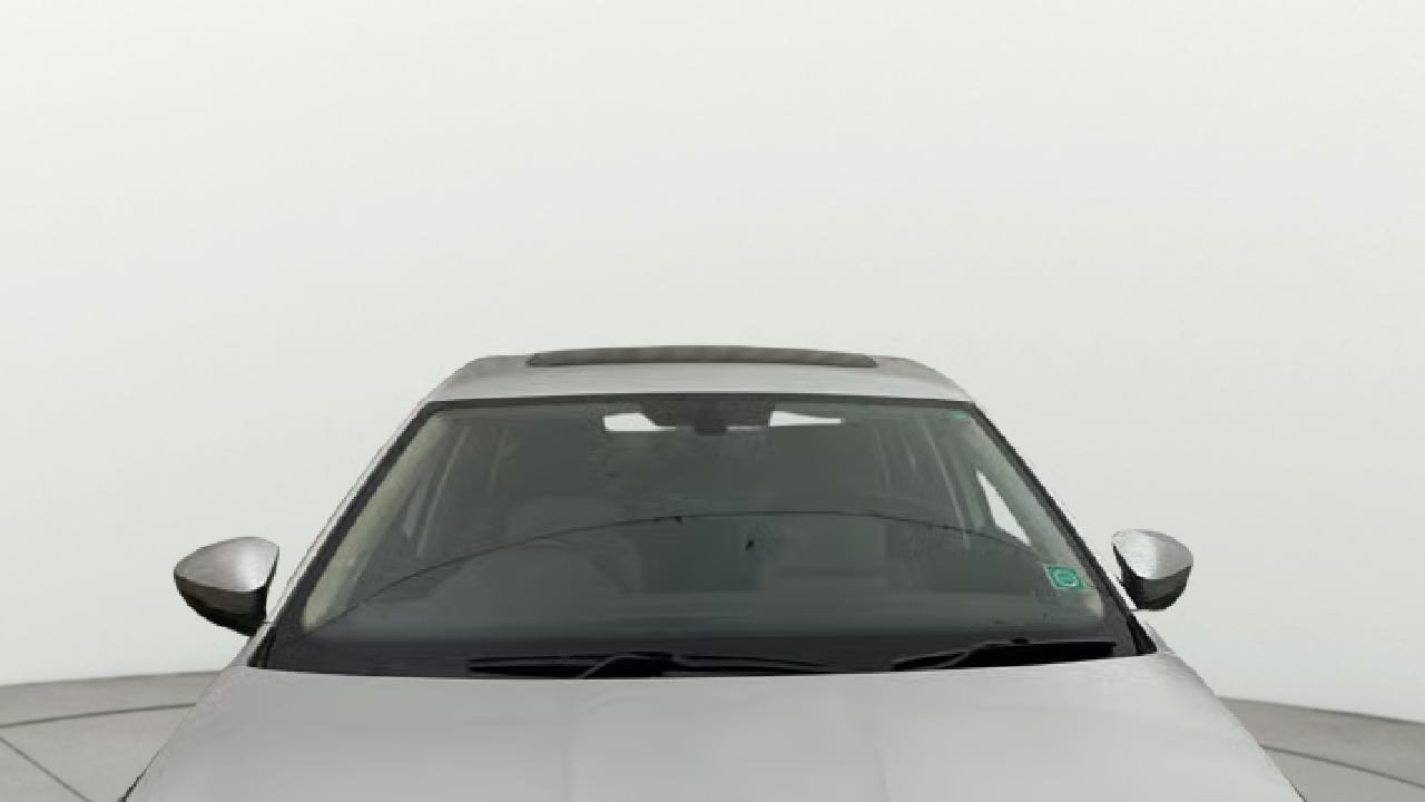 View 2023 Skoda Slavia Style 1.5 TSI DSG Image 31 Used 2023 Skoda Slavia Style 1.5 TSI DSG Image 31
